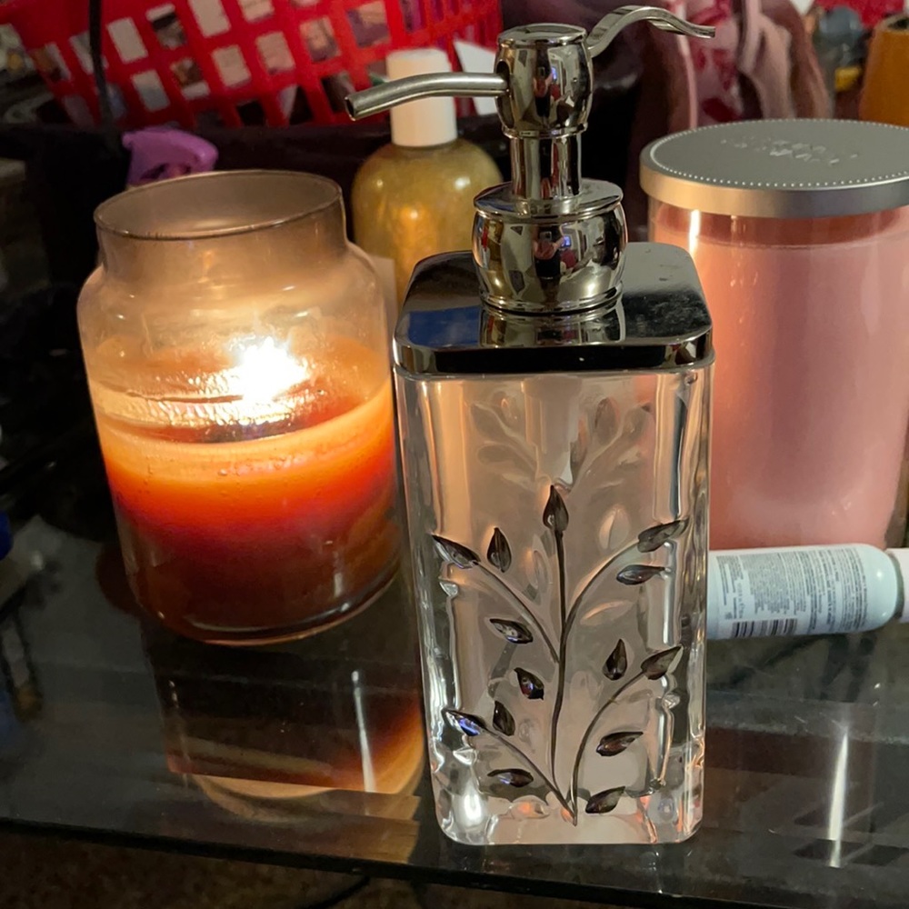 COPY - Glass etched soap dispenser 🧼